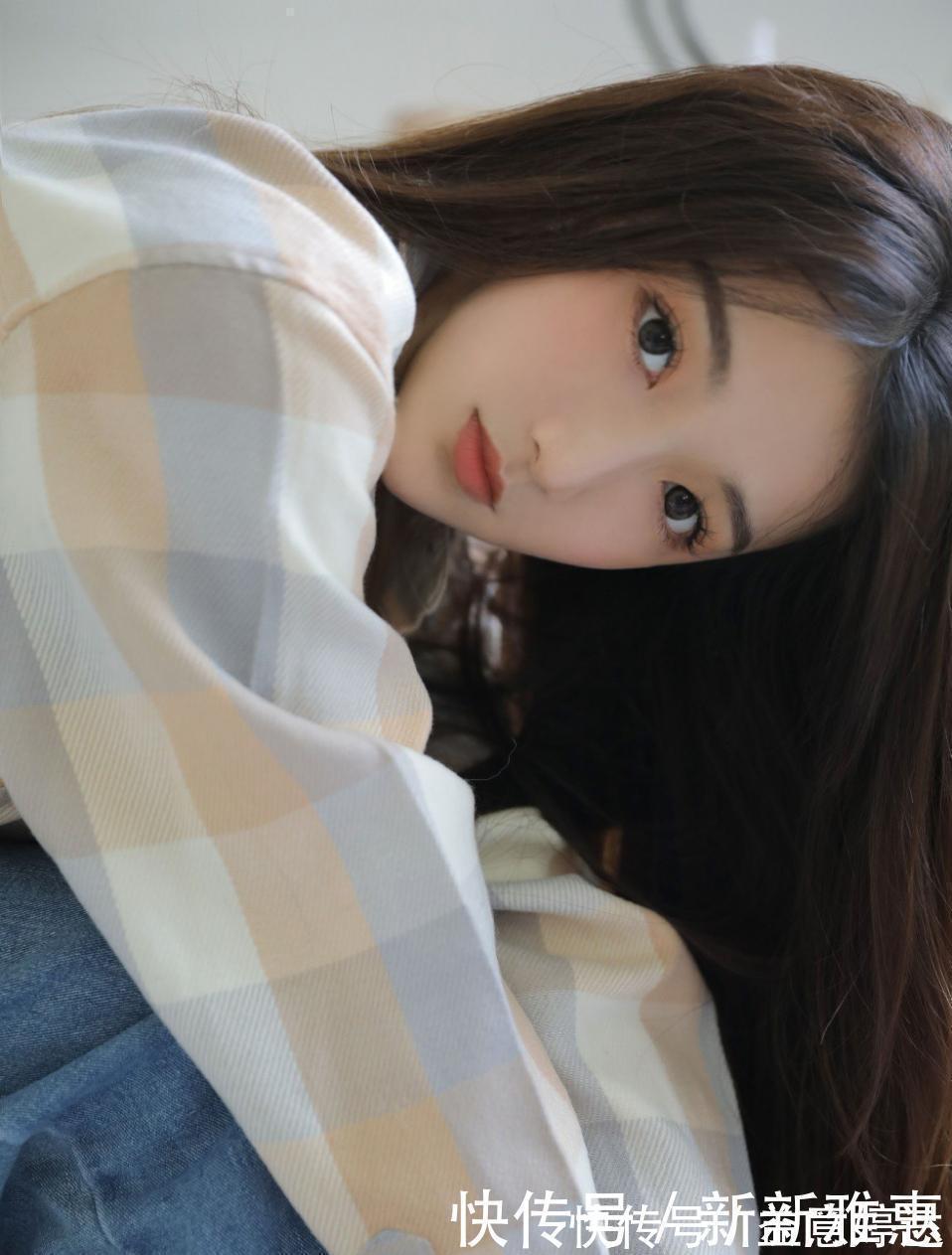 性感|花季少女告诉你什么是清纯的性感,吊带背心牛仔裤穿出不一样的美