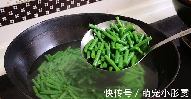 焯水|吃这4类食物必须要焯水,为了家人的健康,再懒也不能省这1步