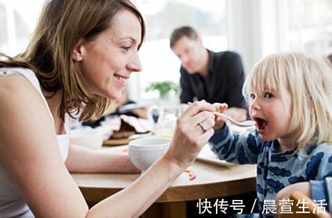 孩子|孩子什么时候能吃肉?1岁不是分界线,很多家长都搞错了