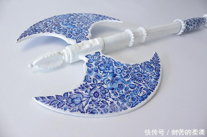 大开眼界法国女艺术家用青花瓷制作武器,表达女性内心的愤怒