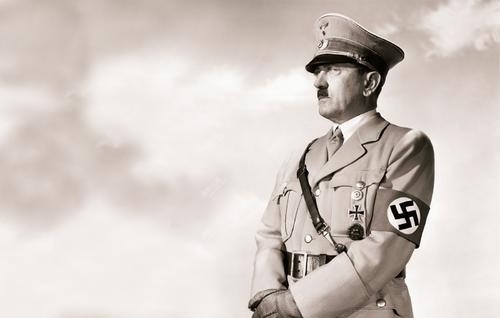 军衔|二战时期,希特勒掌管德国所有军队,为何其军衔只是一个下士?