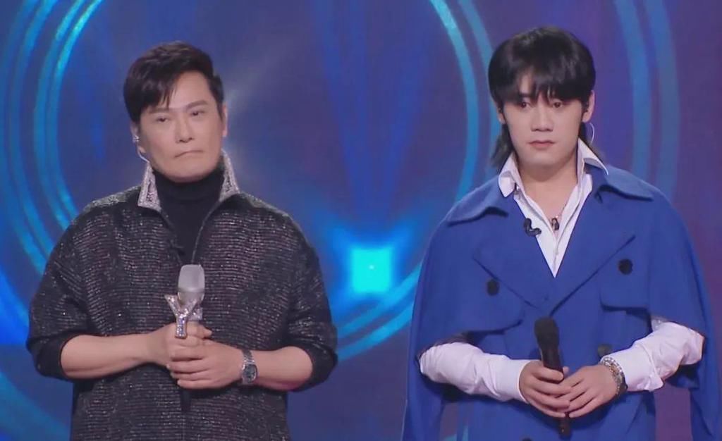 g看《我们的歌》李克勤周深返场，发现他们不只唱歌好听这么简单！