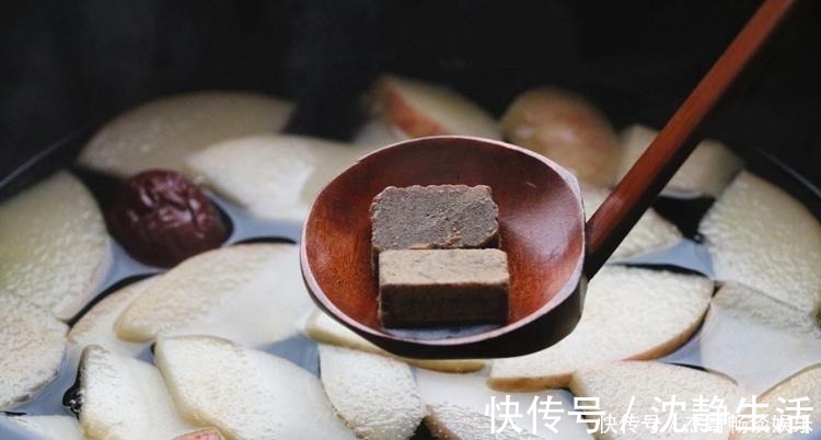 常吃|夏天要多吃苹果，教你1个简单做法，每周煮2回，怕胖的人要常吃