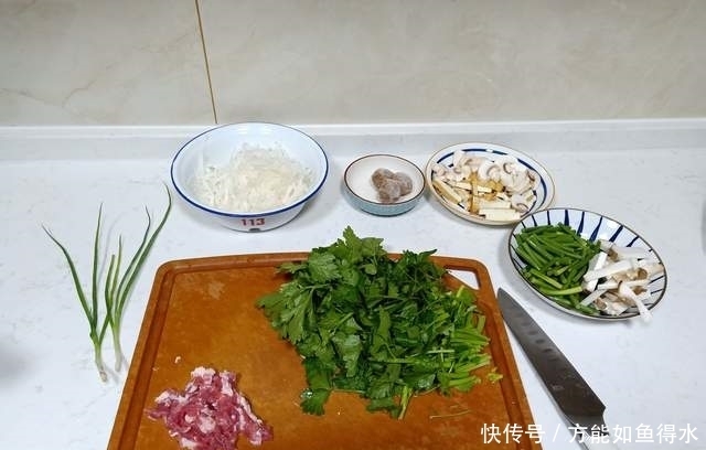杏鲍菇|老两口的极简晚餐,清淡鲜美个个光盘,好吃到2个人一起打饱嗝