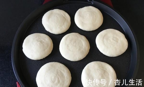 中国美食|街边2块钱一个的白吉馍，面点师教你在家做，配方拿走不谢