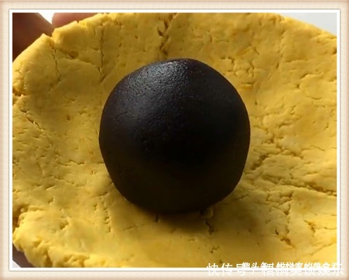 好吃|别总用油炸南瓜饼,这样做清爽香糯不油不上火,比糖油粑粑还好吃