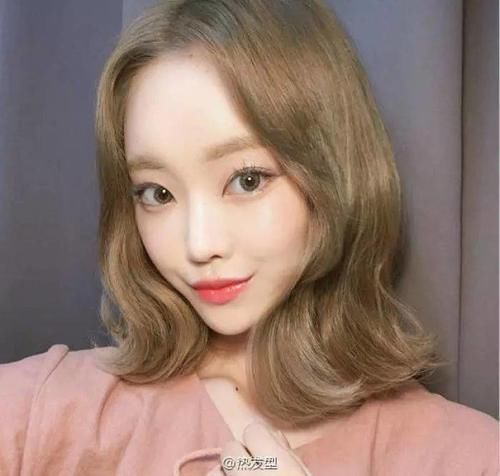 发量多？正好试试这款发型