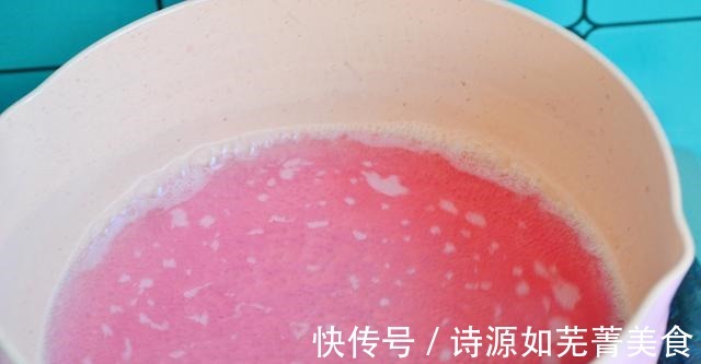 健康|天热,教你做全网爆火的奶冻,凉爽Q弹,比奶茶好喝,比果冻健康!