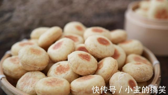 燕麦|燕麦片中加4个鸡蛋，不用水不用蒸，鲜甜松软，比包子馒头还好吃