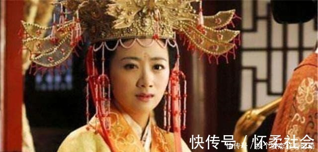 红楼梦!此人是红楼梦里最蠢的女人,四件事将贾家推上绝路,件件扎心