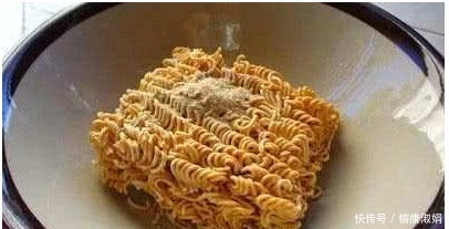 最爱|他一生入狱2次,破产3次,发明一样食品,成为中国人的最爱