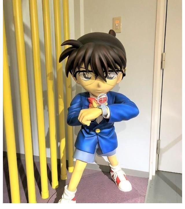 雕像|日本鸟取柯南小镇展出柯南&基德新雕像，好想去合照