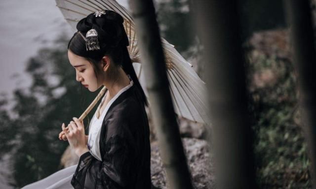 平凡|《平凡的世界》有哪些不起眼的人物,给你留下了深刻的印象