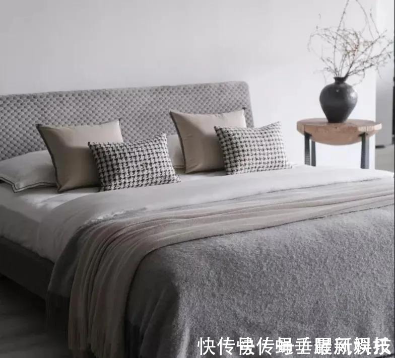 沉稳色|别再大白墙了!卧室色彩搭配也可以很高级!