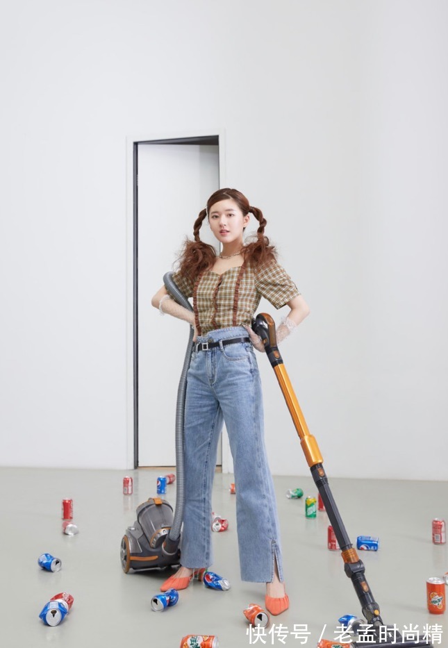 时髦|方领上衣百搭还显瘦,配裤子裙子都很时髦