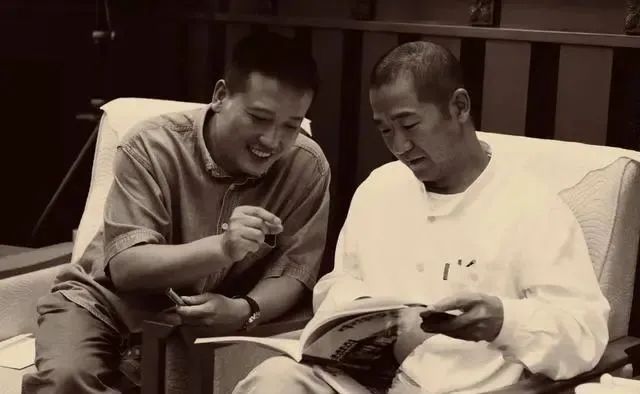 没有@范曾《没有故事的社会不存在》曝光,其硬笔书法真别致,造型突兀