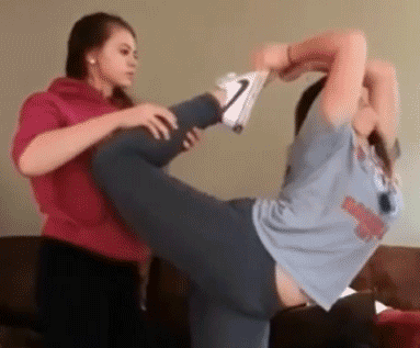 |搞笑GIF:这自行车的质量,还真差劲