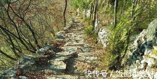 诗人@文同很著名的一首七律,朴实无华,展现出山村生活的乐趣