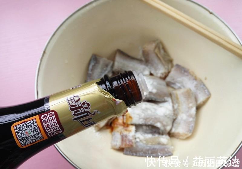 葱白|好吃的红烧带鱼,鲜香又下饭,是小时候的味道