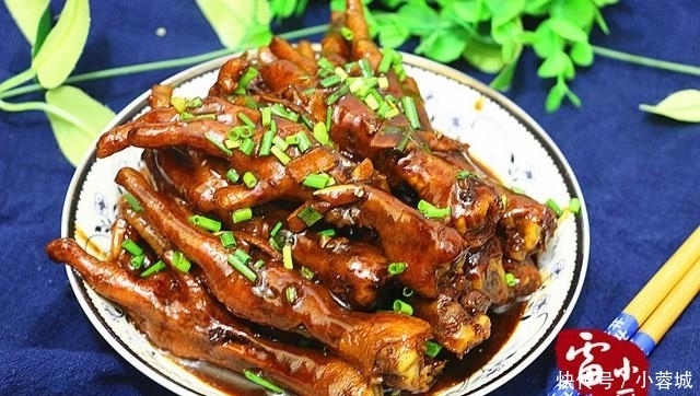 鸡爪这样烧真好吃,一锅根本不够,学会可以开店了!