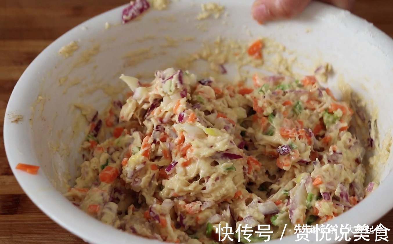 分享一种洋葱做法，我家一周做5次，不油炸不用炒，比吃肉还香