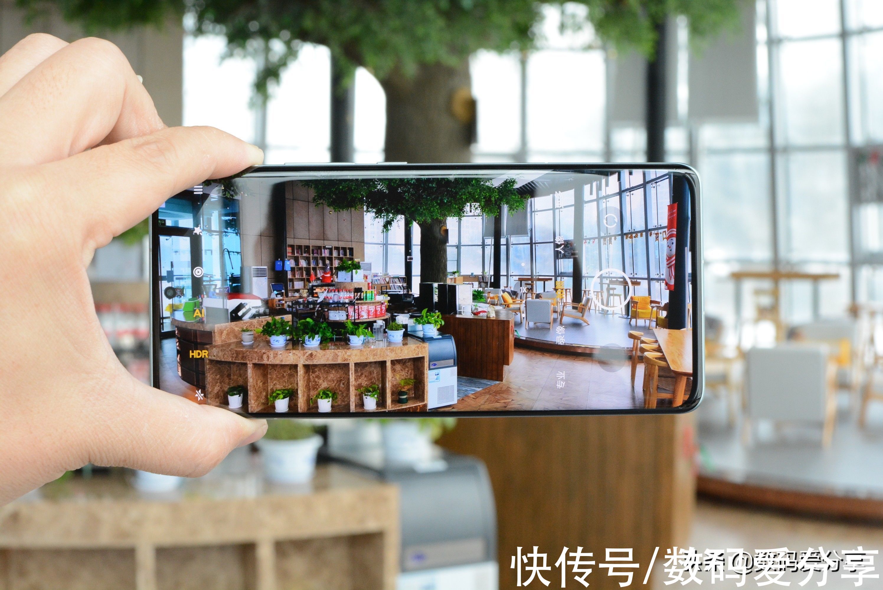 moto|小米12开箱上手：手感绝绝子，硬件几乎拉满，闭着眼睛买就对了