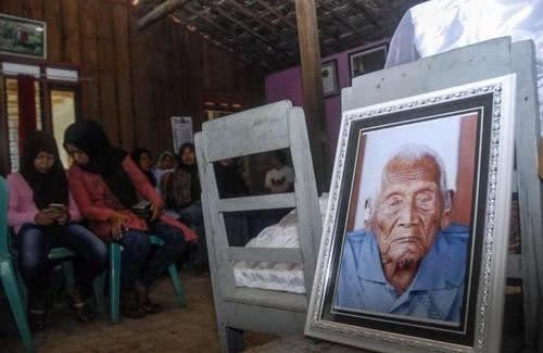 遗忘|被死神遗忘的人,活了146岁,看着子孙离他而去,最终选择自尽