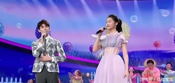 央视|央视镜头下的女明星,看谁现了原形呢?谁的颜值更耐打呢?