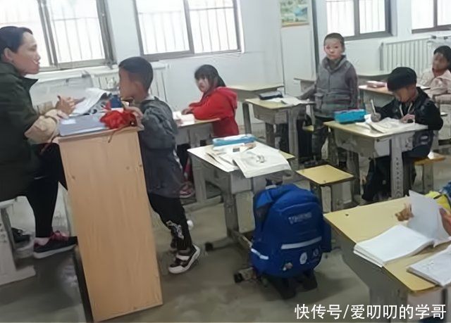 时代|学生奇葩名字，“子轩”时代过去“秦牛正威”时代来临，老师心累