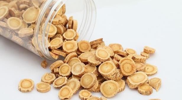 黄芪|一天一杯“黄芪水”,一段时间后,身体会悄悄发生4个“变化”