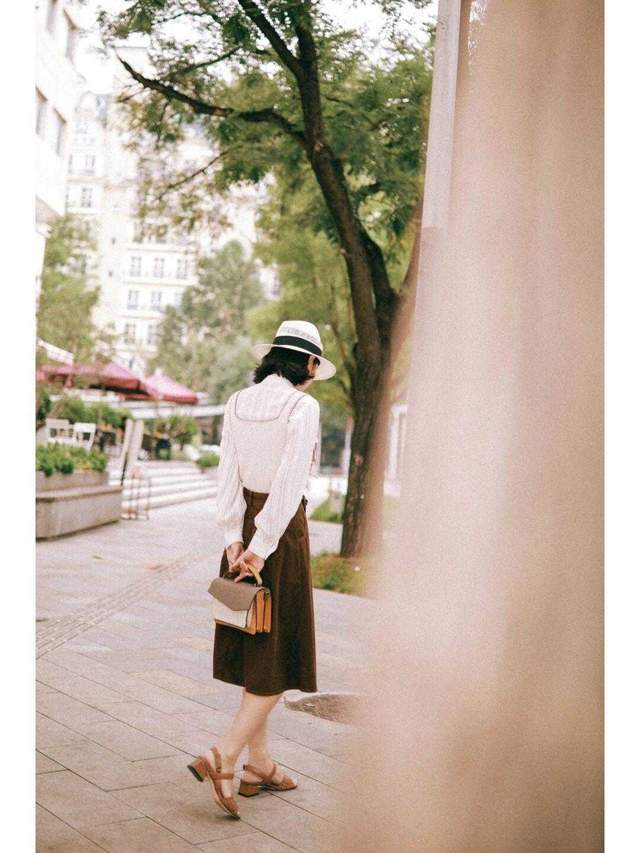 衬衫|立秋之后,小个子该怎么穿?试试“衬衫+半身裙”,显高又好看