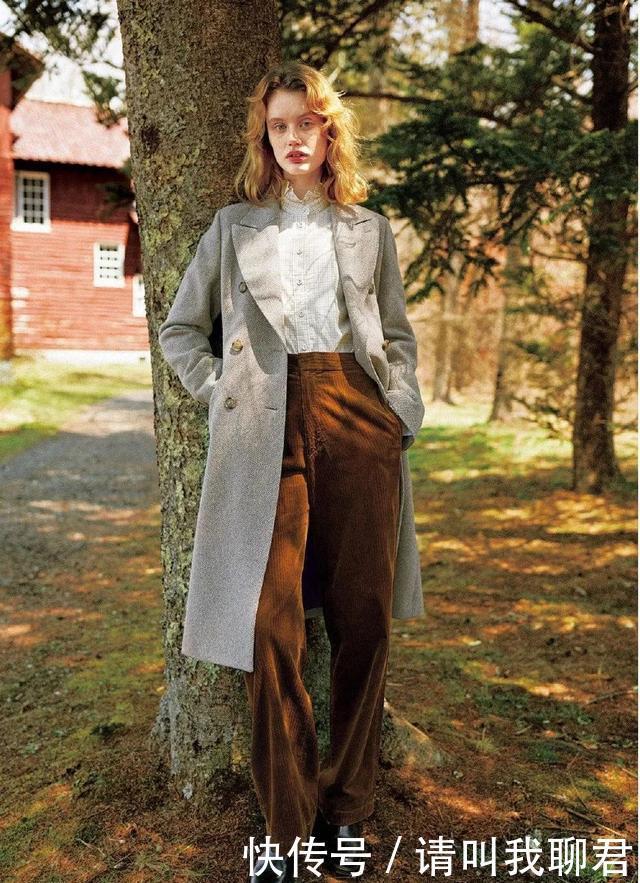 驼色|4、50岁的女人,冬天别再只穿“驼色”,“咖啡色”才更高级显贵