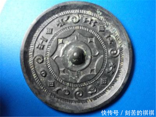 花纹展|民间发现一面“照妖镜”,反射影像让人惊奇,学者古代黑科技