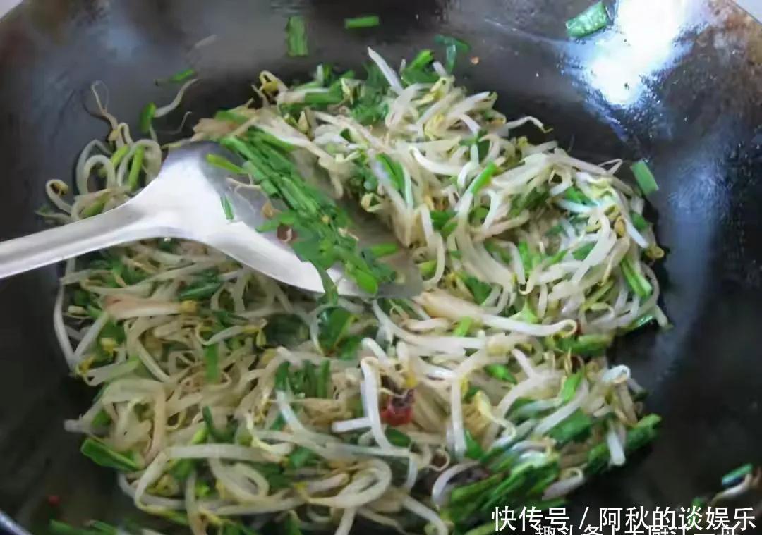 江一舟|家里老保姆,教我炒豆芽的3个诀窍,豆芽脆嫩不出水,你不学吗?