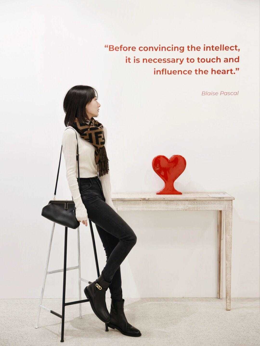 腿型 马丁靴千万别搭这“两”条长裤,暴露腿型瑕疵不说,还缺乏时尚感