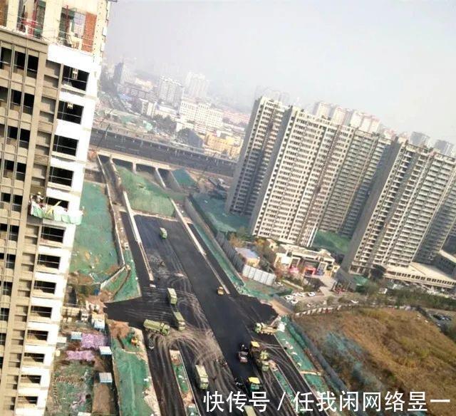 商业|临沂火车站片区两地块搭配出让，开发商或选择躺平不再抢地