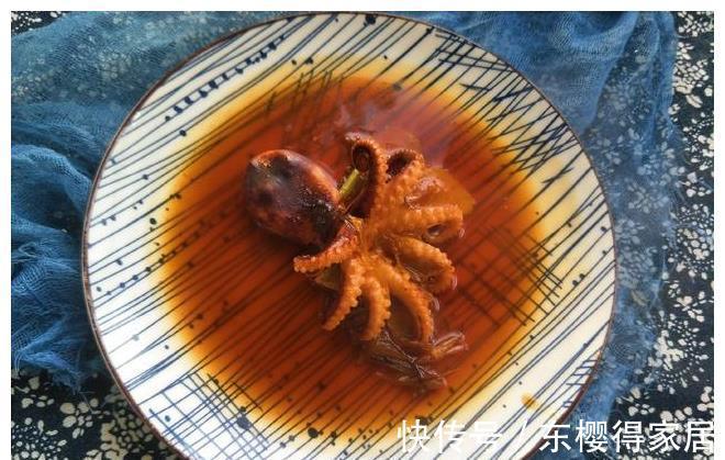 八爪鱼|孩子拿来玩的八爪鱼，我炒来吃了，红烧的很香