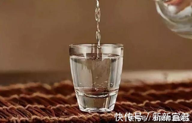 保护心脏|每天喝一两白酒,一年后身体会有什么变化?快来听听医生的回答