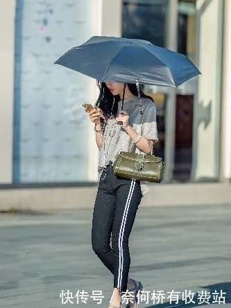  回头|美女街拍：图2妹子回头的那一刻，网友说：有种初恋般的感觉