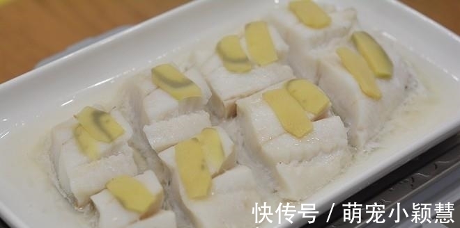 小葱|鱼腥“最”怕的不是葱和姜，而是它，只需加一点，鱼肉鲜嫩无腥味