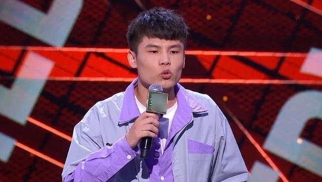 脫口秀大會(huì)何廣智開玩笑的一個(gè)段子,居然被楊蒙恩親自實(shí)現(xiàn)了