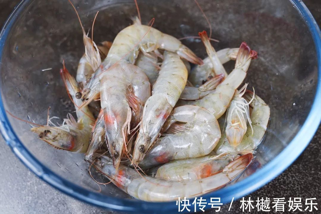 自制水煮虾滑,没有中间商赚差价!Q弹爽脆有嚼劲,放大的满足感
