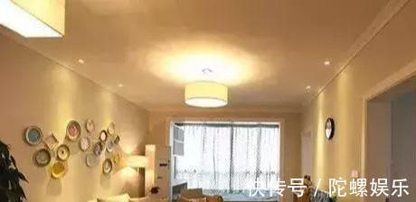 阳台|同事家73平新房,一进门鞋柜把人迷住了,阳台榻榻米能当一间房