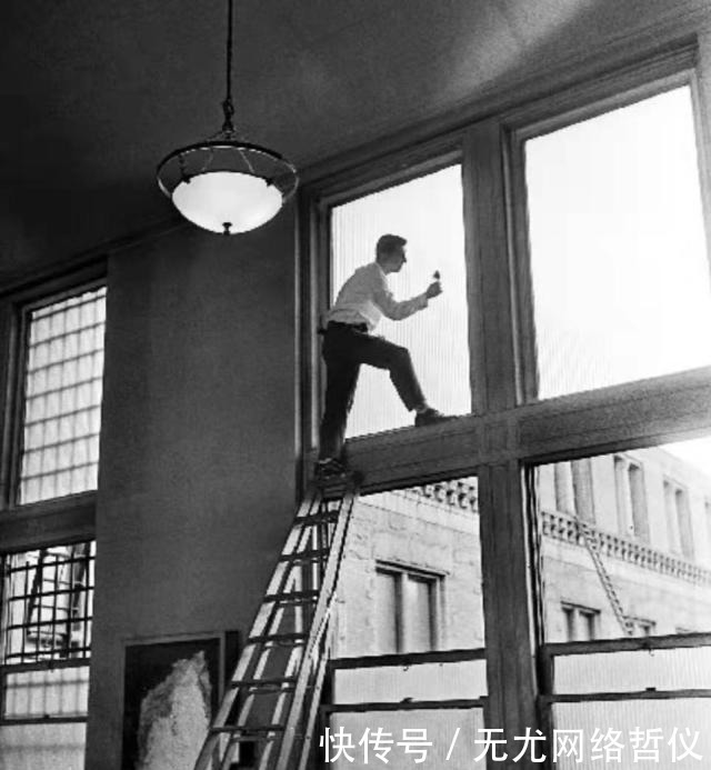 博物馆|三人去博物馆偷钻石,本想着是一场血雨腥风,结果连报警器都没响