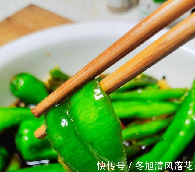 蒜片|辣椒腌起来贼好吃，30年的老方法，简单好吃，开胃下饭！