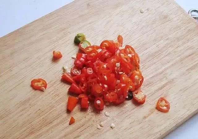 茼蒿|有这道家常下饭菜,吃饭香喷喷,一周吃三顿吃不够