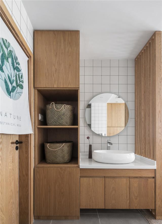 卫生间杂乱不堪，学会收纳是关键，6个收纳小妙招节省空间又整洁