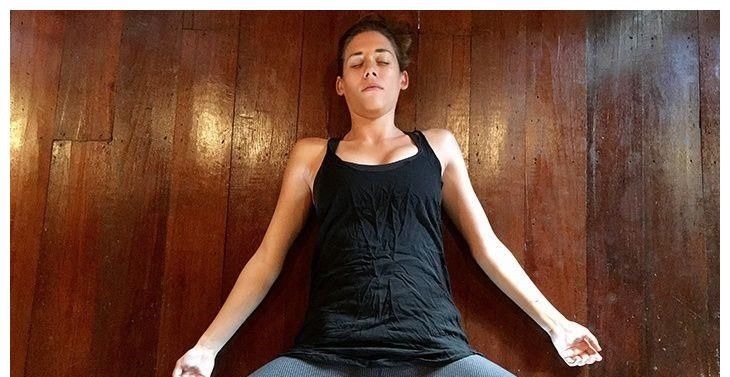 消化系统|仰卧束角式每天躺几分钟,放松身心,打开髋部,好处多多