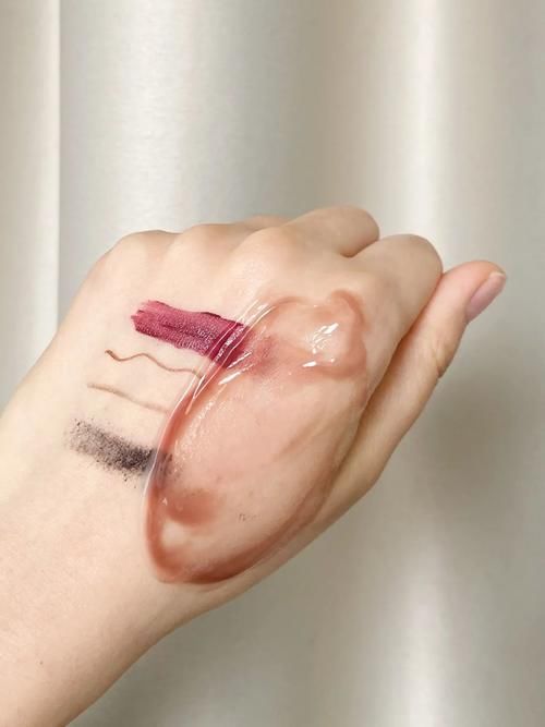 为什么一到卸妆前，我就那么美？|我的化妆台C位 |为什么一到卸妆前，我就那么美？\＂,\＂i10\＂:\＂我的化妆台C位