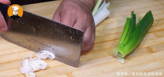  拌面|炸酱好吃有诀窍，肉、油、酱完全融合，拌饭拌面都好吃，太香了